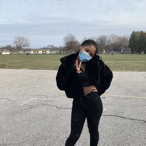 Meet your Posher, Manii